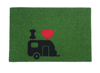 Wycieraczka Campingowa "I Love Caravan" 60x40 cm - Zielona imitacja trawy, motyw przyczepy – antypoślizgowa, zewnętrzna i wewnętrzna
